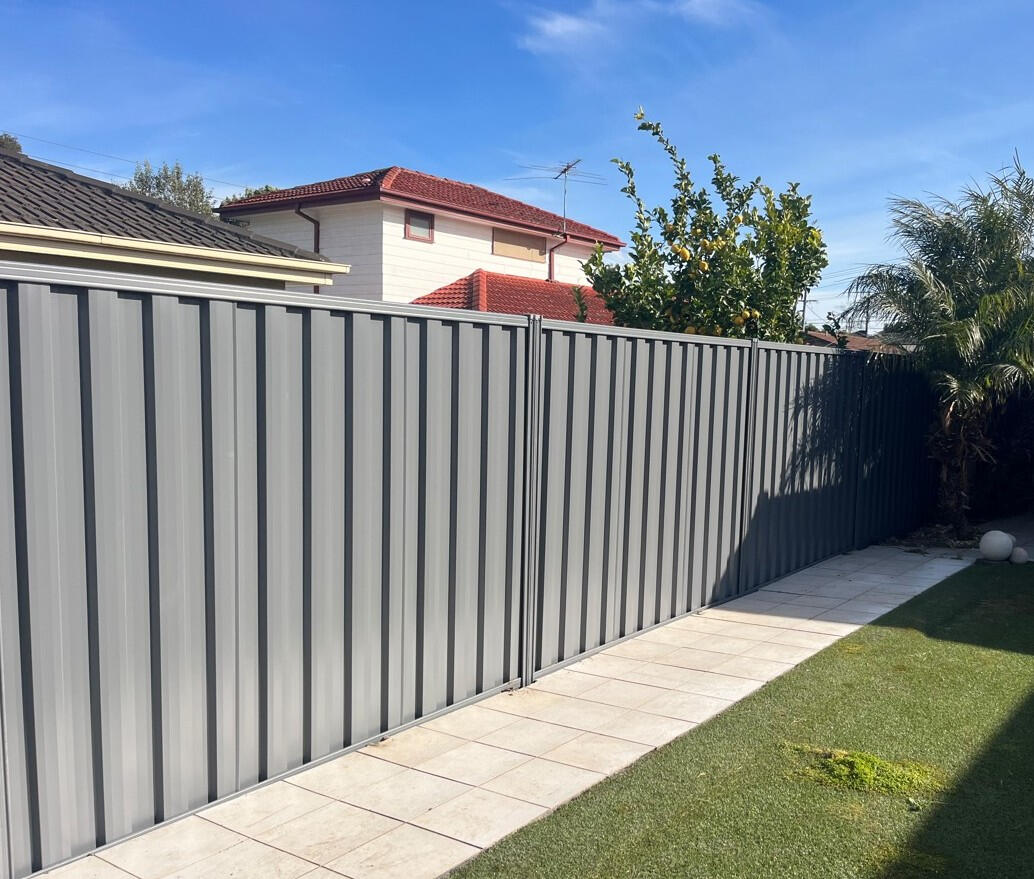 Colorbond side gates in Monument colour installed in Carrum Downs Melbourne